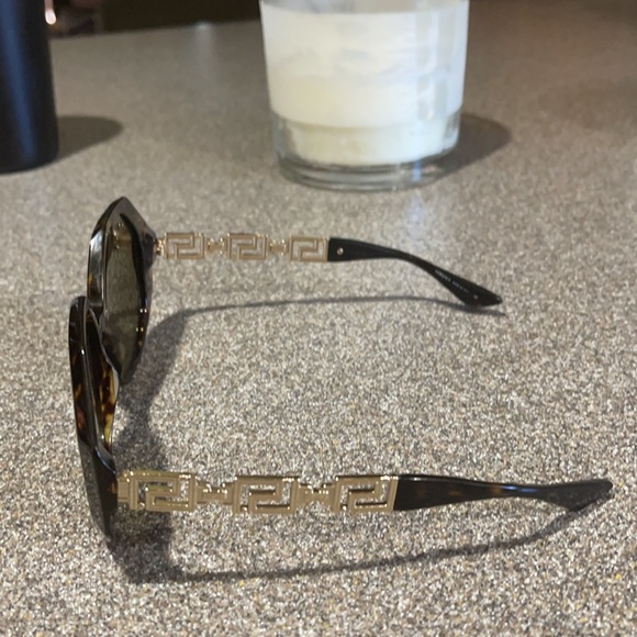 Versace sunglasses. with Versace chain and case main image 3